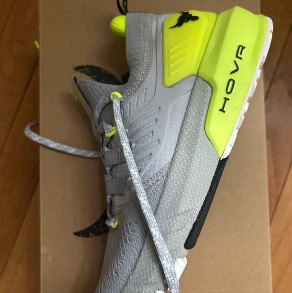 Under armour hovr grey and yellow shoes - Picture 3 of 3